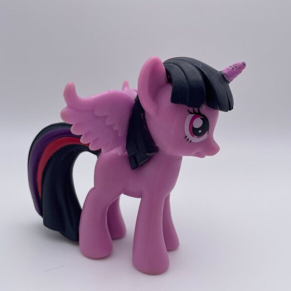 My Little Pony (MLP) Princess Twilight Sparkle 2015 Friend Magic (SKU: 429TO) - Picture 2 of 8